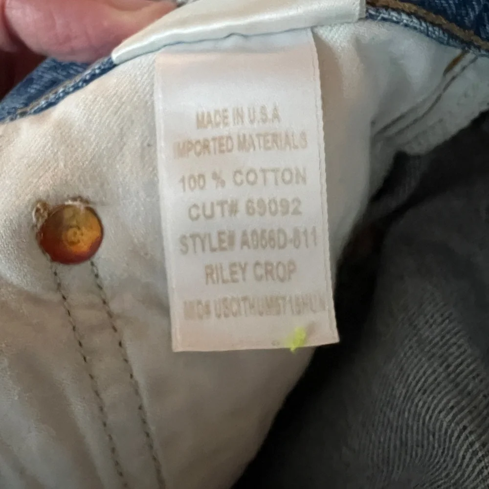 Agolde Riley Crop Denim Jeans - Picture 3 of 6